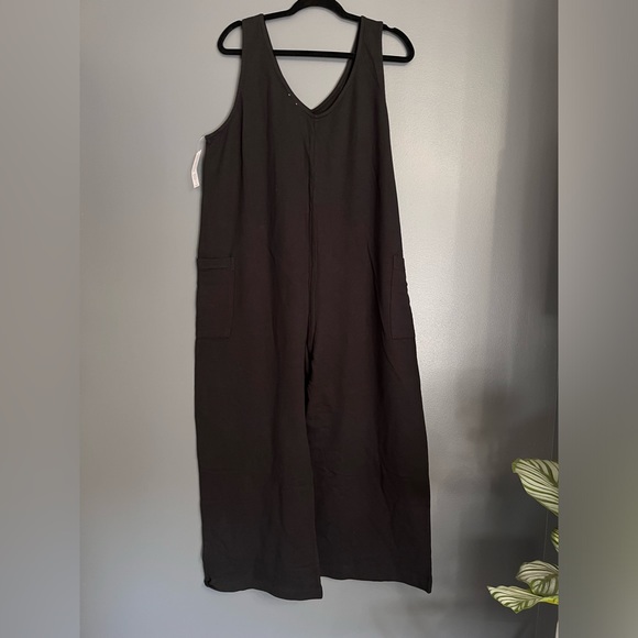AND FOR GOOD Sleeveless One Piece Pants Romper With Pockets NWT Women’s Sz M - Picture 8 of 12
